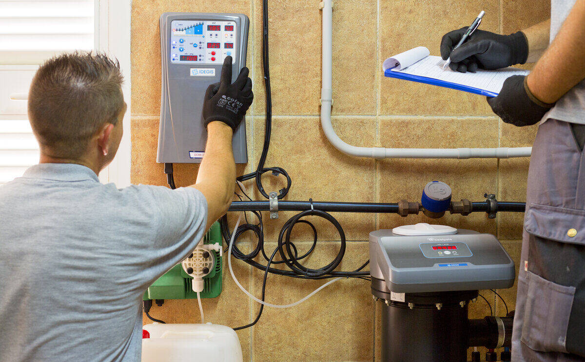 Idegis salt chlorination system pool filtration Marbella